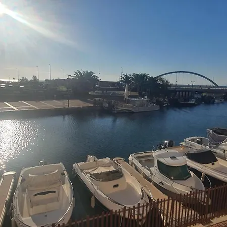 2 Pieces, Vue Sur Le Canal, - Coeur De * Sete